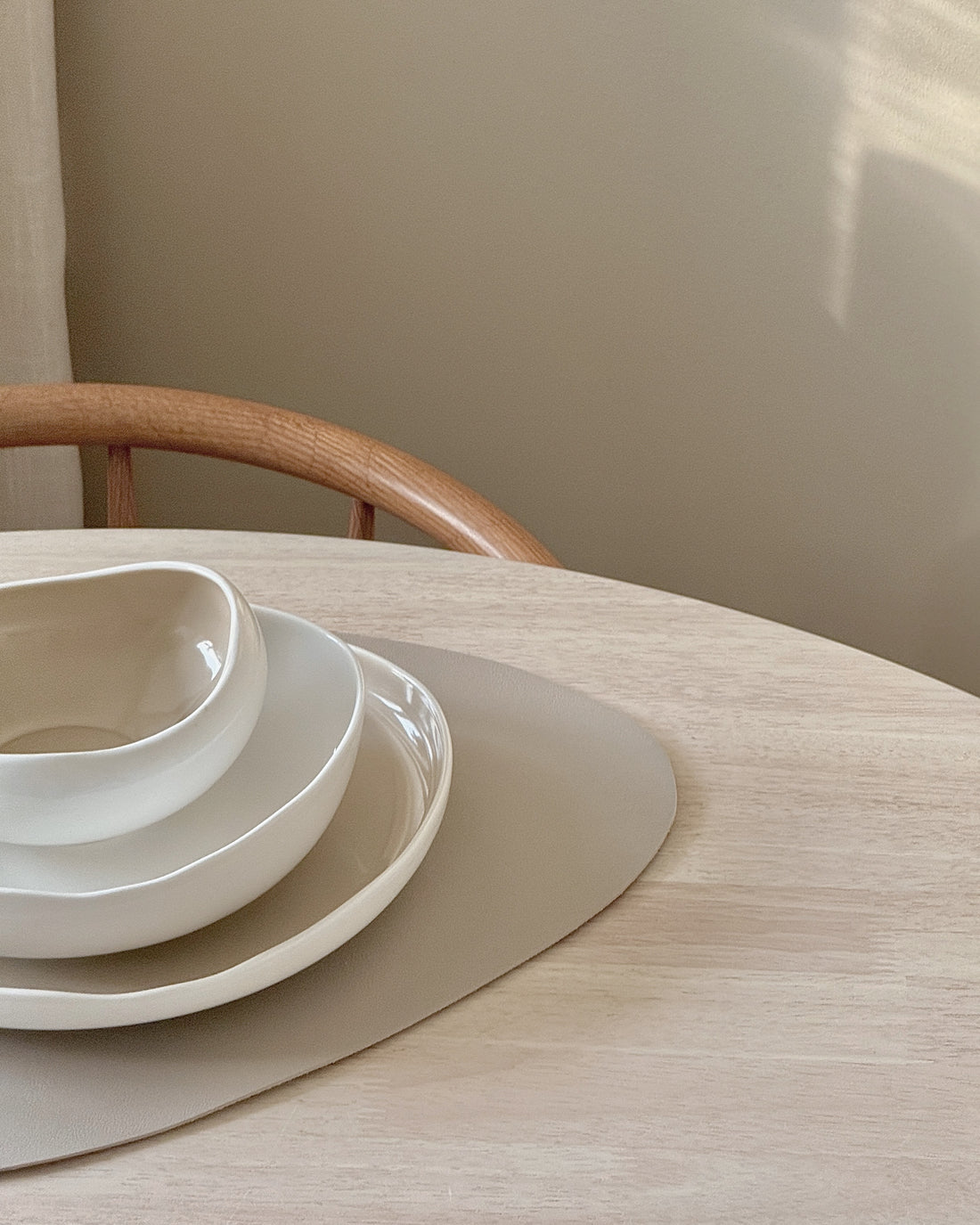 Oval bordstablett