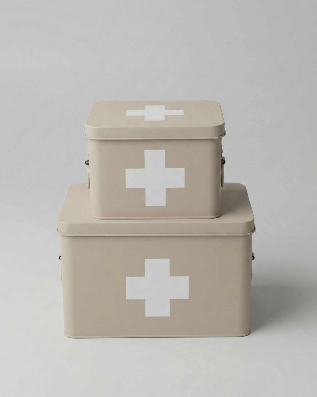 Medicinlåda i beige metall